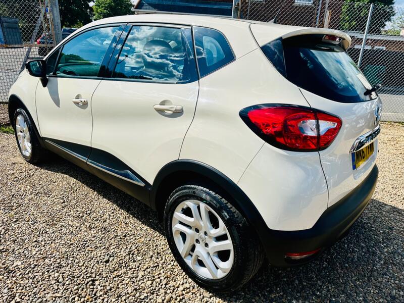 RENAULT CAPTUR