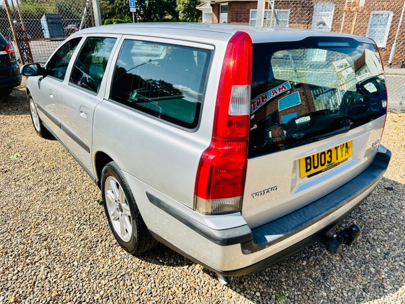 VOLVO V70