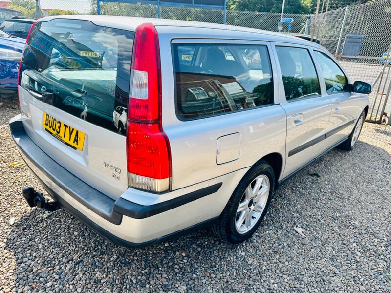 VOLVO V70