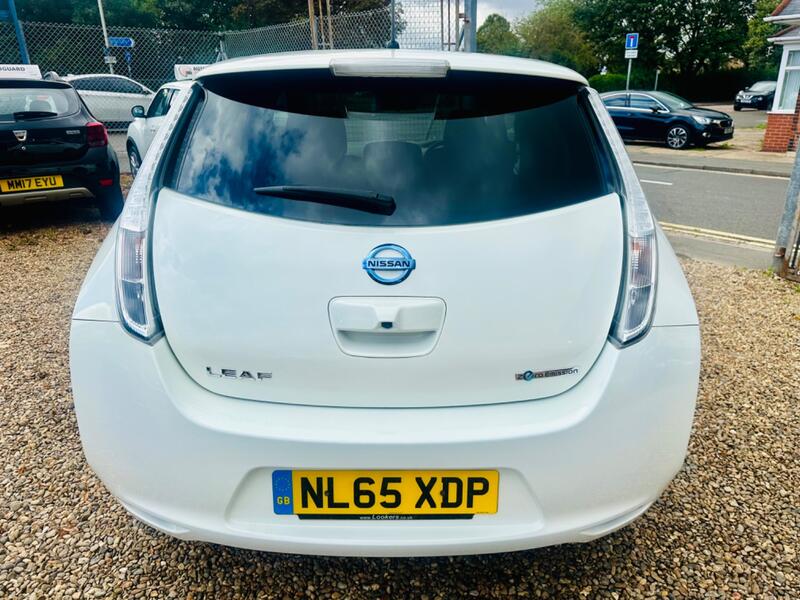 NISSAN LEAF