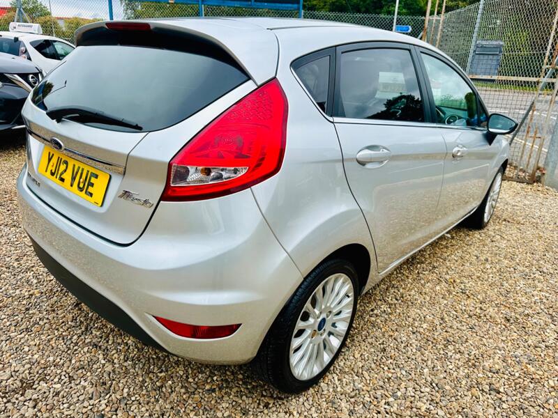 FORD FIESTA